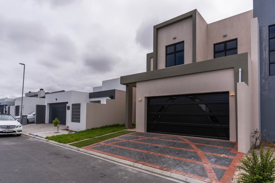3 Bedroom Property for Sale in Sandown Western Cape